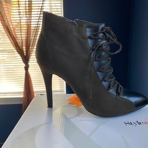 Beautiful booties that you can dress up or down!